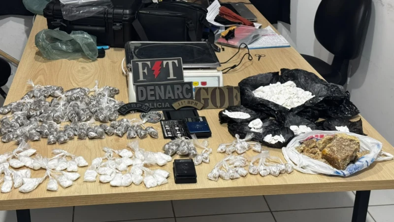 Polícia Militar Apreende 3 kg de Drogas Escondidos em Árvore em Timon