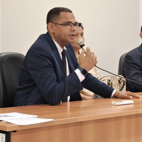 Doutor Maurício Alves defende inclusão de juros do FUNDEF no rateio dos professores em Timon