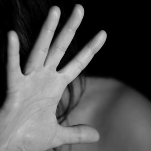 Estratégia para Escapar de Violência: Mulher Finge Passar Mal e Pede Socorro Após Ameaças no Maranhão