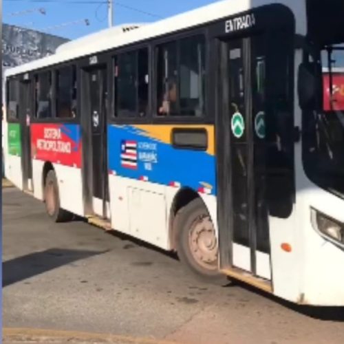 Casal é preso em flagrante durante assalto a ônibus na Avenida Jerônimo de Albuquerque, em São Luís
