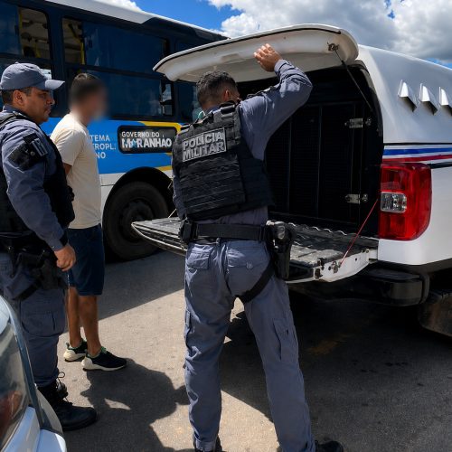 Homem é preso em flagrante após sequestrar ex-companheira e planejar feminicídio na Grande São Luís