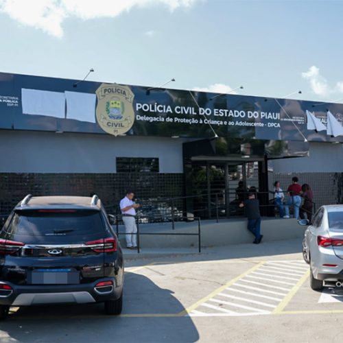 Professor de futebol é preso em Teresina suspeito de exploração sexual contra aluno de 14 anos