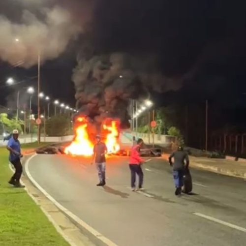 Protesto durante tentativa de ocupação fecha Via Expressa em São Luís