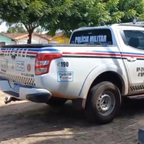 Mãe é presa após criança de 3 anos ser encontrada sozinha durante a madrugada em Sítio Novo