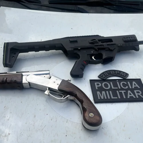 Confronto com a polícia termina com dois mortos e armas apreendidas em Vargem Grande