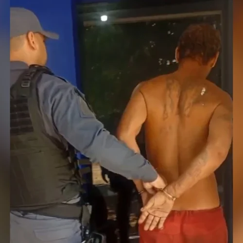 REVOLTA NA VILA CONCEIÇÃO: Homem é esfaqueado ao tentar proteger crianças de usuário de drogas em São Luís; suspeito foi preso